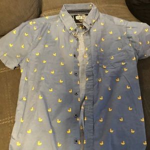 Short sleeve duck button down